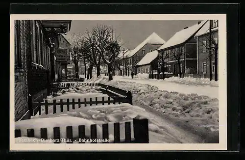 AK Tambach-Dietharz /Thür., Bahnhofstrasse bei Schnee