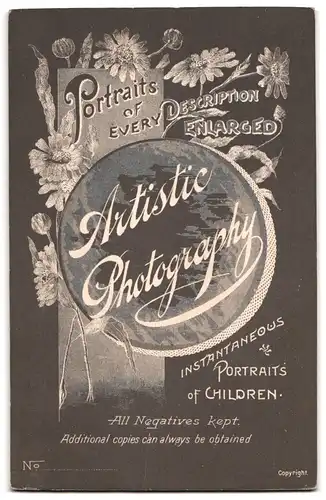 Fotografie J. E. Huntrods, Brotton, 21, Errington St., Junge Dame mit Kragenbrosche und Halskette