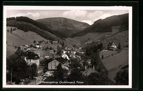 AK Petzer /Riesengebirge, Blick auf die Ortschaft