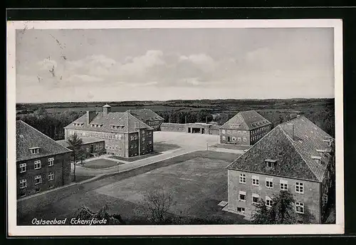 AK Eckernförde Ostsee, Kasernengebäude aus der Vogelschau
