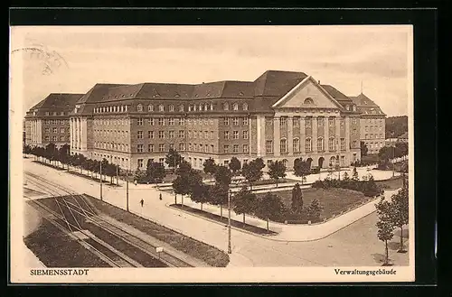 AK Berlin-Siemensstadt, Verwaltungsgebäude mit Strassenpartie