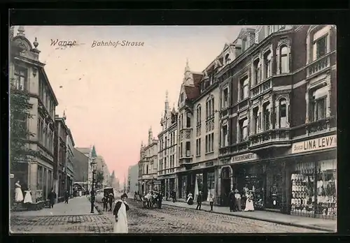 AK Wanne, Bahnhof-Strasse mit Geschäften