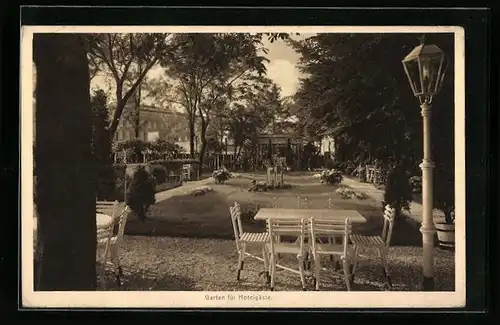 AK Duisburg, Hotel Berliner Hof, Garten für Hotelgäste