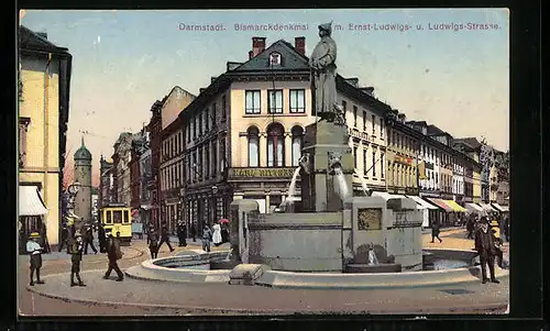 AK Darmstadt, Ludwigs-Strasse mit Strassenbahn und Bismarckdenkmal
