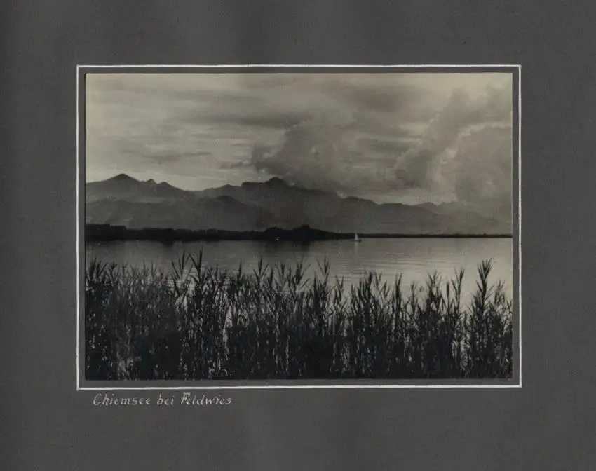 Fotoalbum mit 175 Fotografien, Ansicht Unterwössen, 1939 Mädchen Hildegard im Chiemgau, Landschaften, Mode der zeit 11
