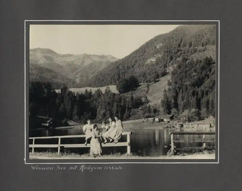 Fotoalbum mit 175 Fotografien, Ansicht Unterwössen, 1939 Mädchen Hildegard im Chiemgau, Landschaften, Mode der zeit 7