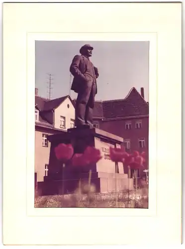 Fotografie unbekannter Fotograf, Ansicht Eisleben, Lenin Denkmal