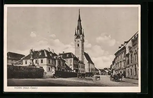 AK Horn, Ortspartie mit Säulendenkmal und Kirche