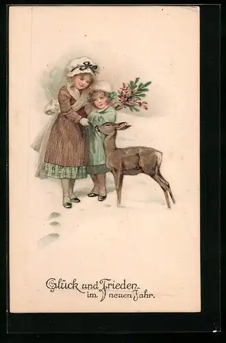 AK Zwei Kinder mit Reh im Schnee
