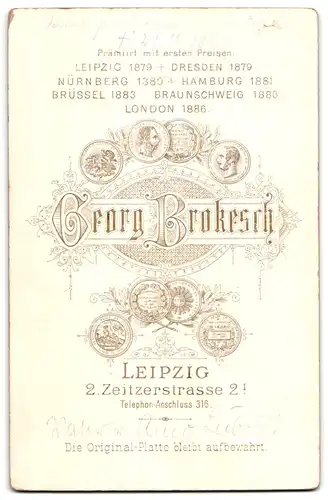 Fotografie Georg Brokesch, Leipzig, Zeitzerstr. 2, Bürgerlicher Herr im Anzug mit Fliege