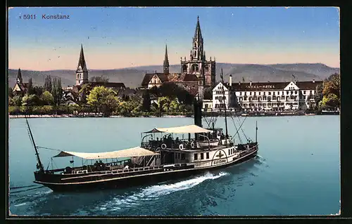 AK Konstanz, Ortsansicht, Bodensee-Dampfer nähert sich der Stadt