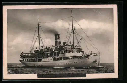 AK Salonschnelldampfer Deutschland auf hoher See