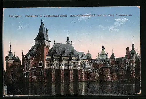 AK Budapest, Stadtwäldchen-Teich mit der Burg Vajdahunyad
