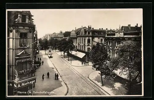 AK Herne i. W., Partie der Bahnhofstrasse