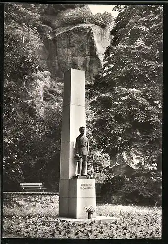 AK Halle /Saale, Denkmal Der kleine Trompeter