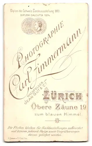 Fotografie Carl Zimmermann, Zürich, Obere Zäune 19, Junge Dame im Kleid mit Kragenbrosche