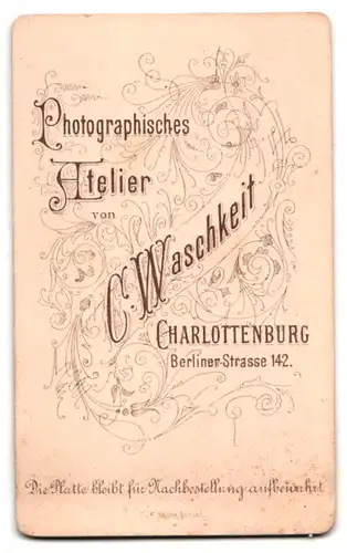 Fotografie C. Waschkeit, Berlin, Charlottenburg, Berliner-Str. 42, Älterer Herr im Anzug mit Backenbart