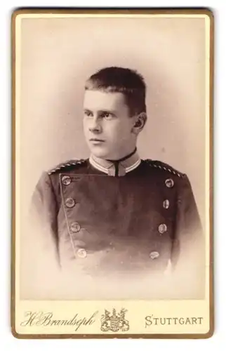 Fotografie H. Brandseph, Stuttgart, Marienstrasse 36, Junger Einjährig-Freiwillig-Dienender Garde-Uffz. in Uniform