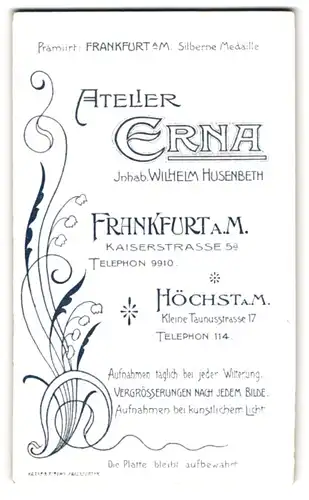 Fotografie Atelier Erna, Frankfurt / Main, Kaiserstr. 5a, Anschrift des Fotografen von Blumen umgeben