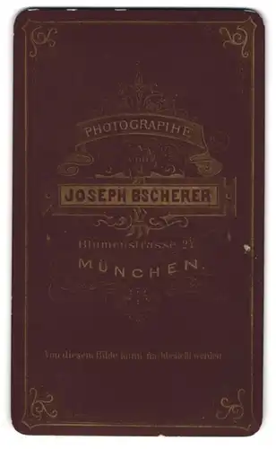 Fotografie Joseph Bscherer, München, Fotografenanschrift in goldern Schrift