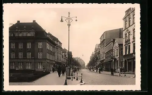 AK Neumünster, Strasse mit Commerzbank