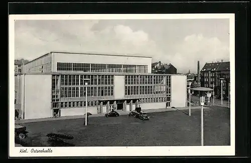 AK Kiel, Ansicht der Ostseehalle mit Vorplatz