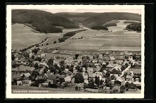 AK Niedersfeld /Sauerland, Totalansicht der Gemeinde