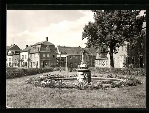 AK Bad Lausick, Untermarkt mit Springbrunnen