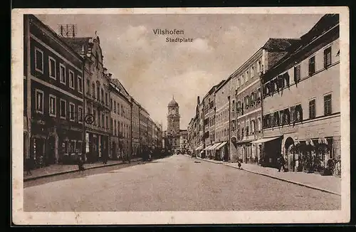 AK Vilshofen, Stadtplatz mit Gasthof zur alten Post