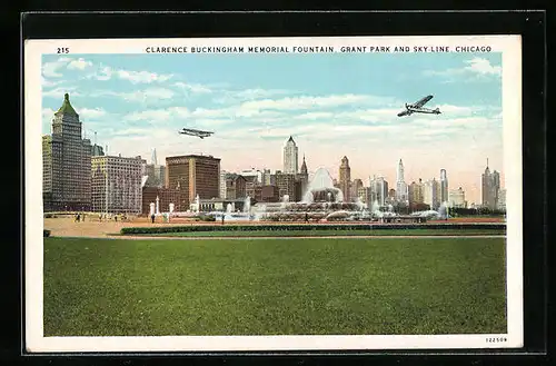 AK Chicago, World`s Fair 1933, Clarence Buckingham Memorial Fountains, Grant Park and Skyline, Ausstellung