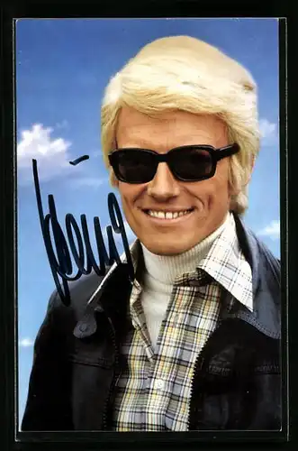 AK Musiker Heino mit dunkler Brille, Autograph