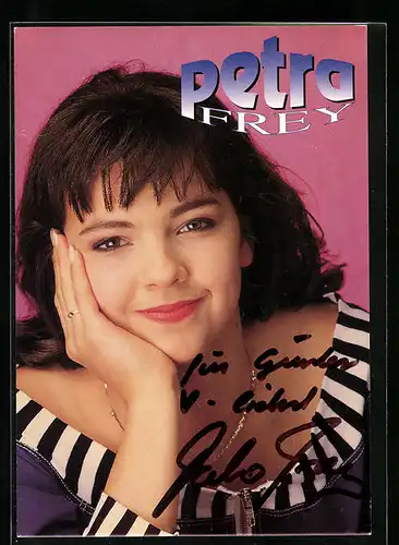 AK Musikerin Petra Frey im Porträt, original Autograph