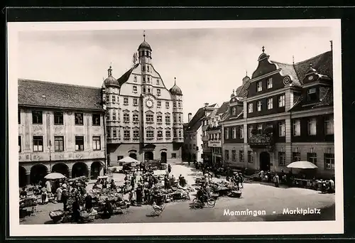 AK Memmingen, Marktplatz mit Ständen