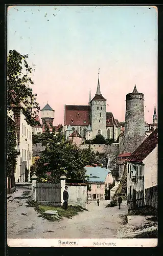 AK Bautzen, Strasse Scharfensteg mit Kirche