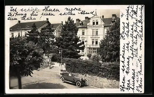 AK Mönichkirchen /Wechsel, Hotel Hochwechsel mit Freitreppe und alter Mauer