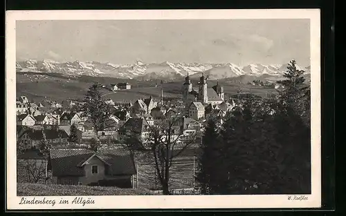 AK Lindenberg im Allgäu, Ortstotale mit Kirche gegen die Alpenspitzen