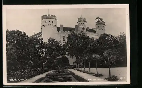 AK Hrad Orlik, Parkanlagen an der Burg