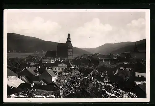 AK Prachatitz, Stadtansicht mit der Kirche