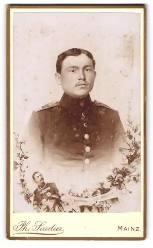 Fotografie Ph. Sautier, Mainz, Gartenfelderstrasse 15, Junger Soldat in Uniform, IR 117