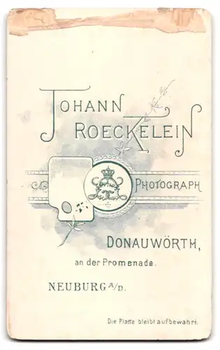 Fotografie Joh. Röckelein, Donauwörth, an der Promenade, Junger Soldat in Uniform mit pomadisiertem Haar