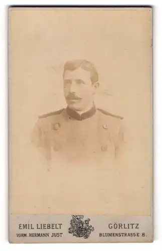 Fotografie Emil Liebelt, Görlitz, Blumenstrasse 8, Jäger in Uniform