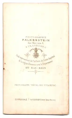 Fotografie Falkenstein, Strasbourg, Rue Merciere 8, Ältere Dame mit Kopftuch