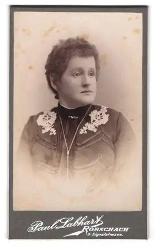 Fotografie Paul Labhart, Rorschach, Signalstrasse, Gutbürgerliche Dame mit kurzen Haaren