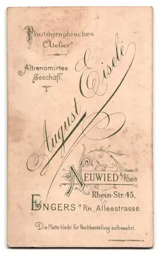 Fotografie August Eisele, Neuwied a. Rhein, Rhein-Str. 45, Süsses Kleinkind im karierten Kleid