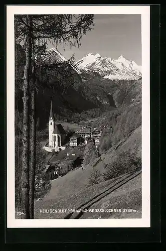 AK Heiligenblut, Teilansicht mit Kirche und Grossglockner