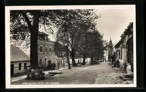 AK Gutenbrunn, Marktplatz mit Kirche