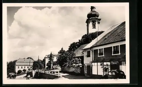 AK Klenci pod Cerchovem, Ortspartie mit Kirchturm