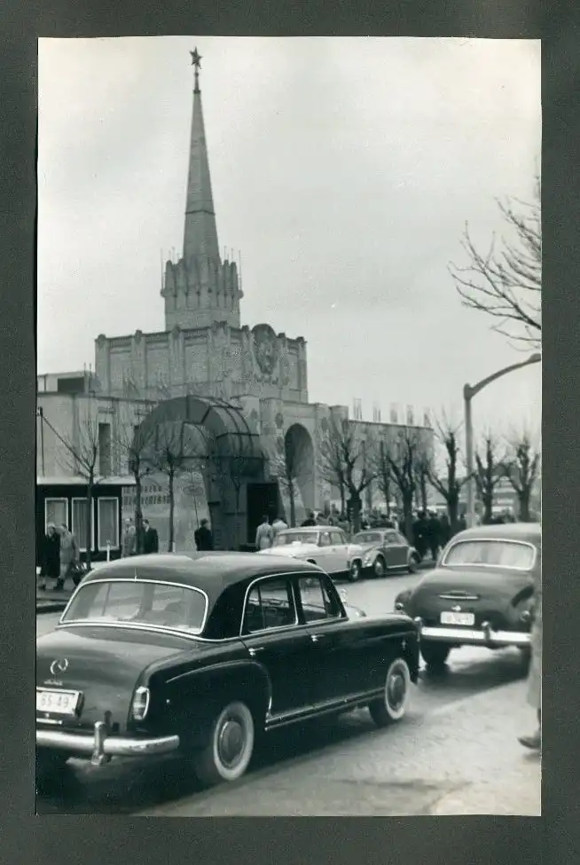 Fotoalbum mit 29 Fotografien, Dresden, Strassenbahn, sozialistische Ästhetik, Eisenbahn, DDR, dresdener amateur Fotograf 28