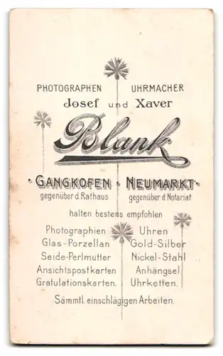 Fotografie Josef & Xaver Blank, Gangkofen, junges bayrisches Mädchen im weissen Kleid mit Kerze zu ihrer Kommunion