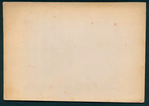 Fotografie unbekannter Fotograf und Ort, Maurer beim mauern eines Ziegel Rundbogens, 1910